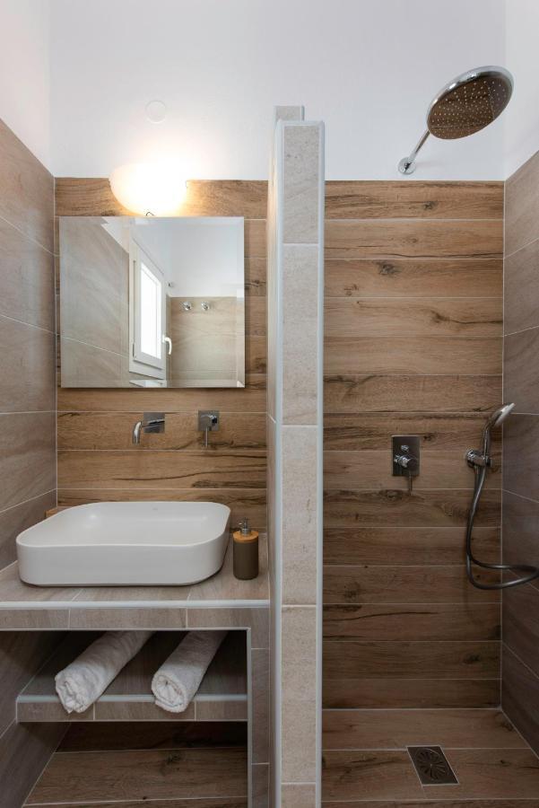 Theodora Rooms Kamares  Exterior foto