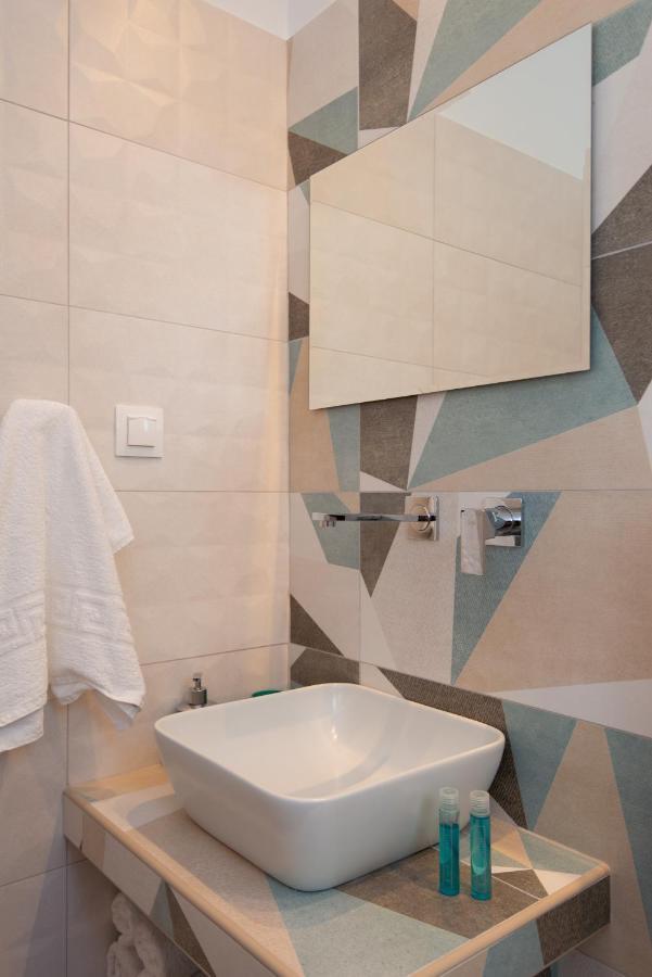 Theodora Rooms Kamares  Exterior foto