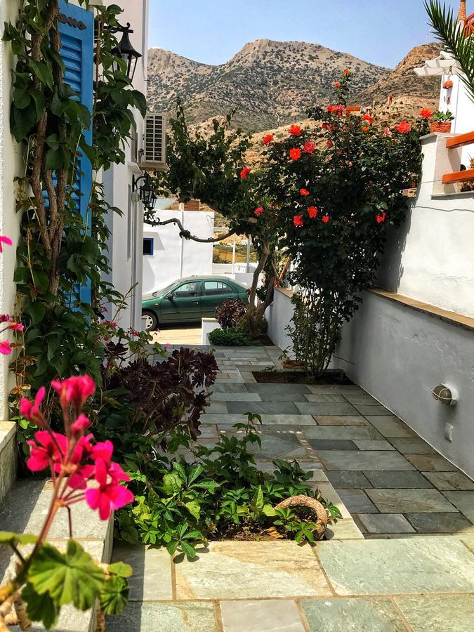 Theodora Rooms Kamares  Exterior foto